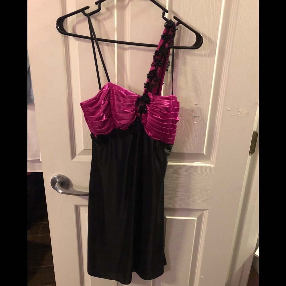 Morgan & Co. Dress Size Small NWT